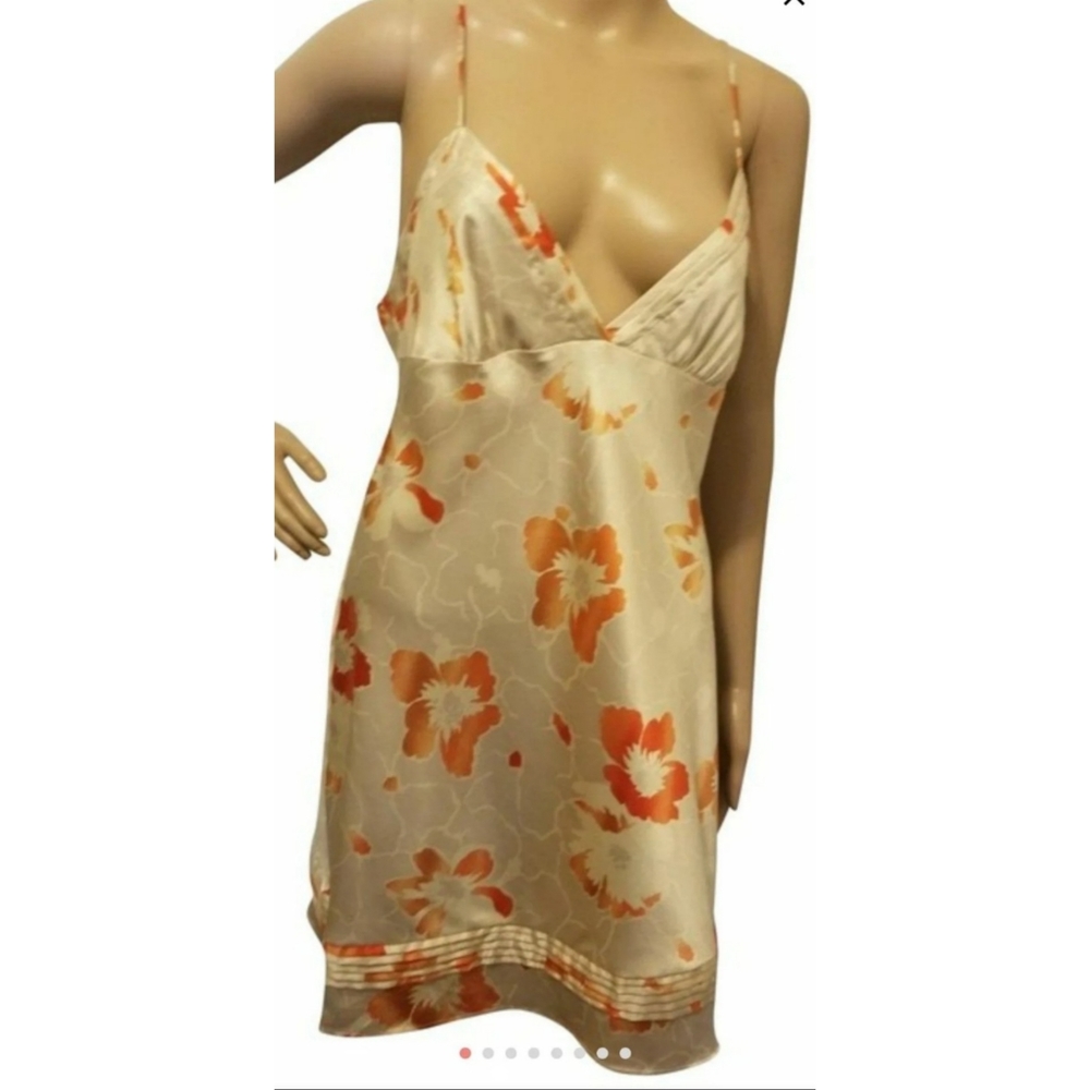 Victoria's Secret  nightgown cream color floral print M cute